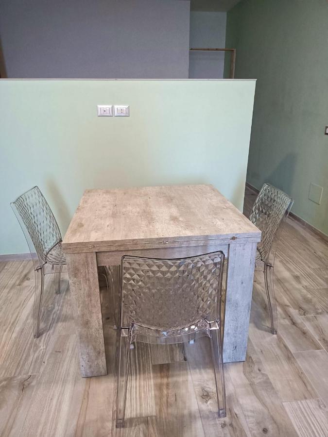 Apartament Bilocale Fronte Mare Giardini-Naxos Zewnętrze zdjęcie